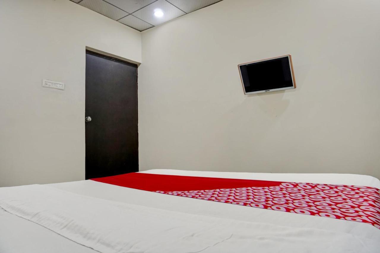 Oyo Flagship Sai Satyam Hotel Pune