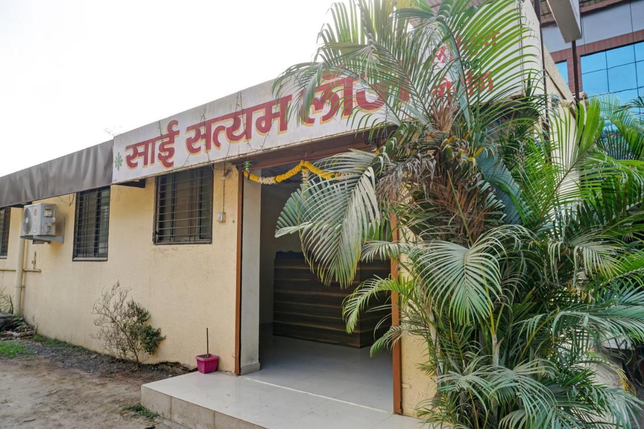 Oyo Flagship Sai Satyam 3* Pune